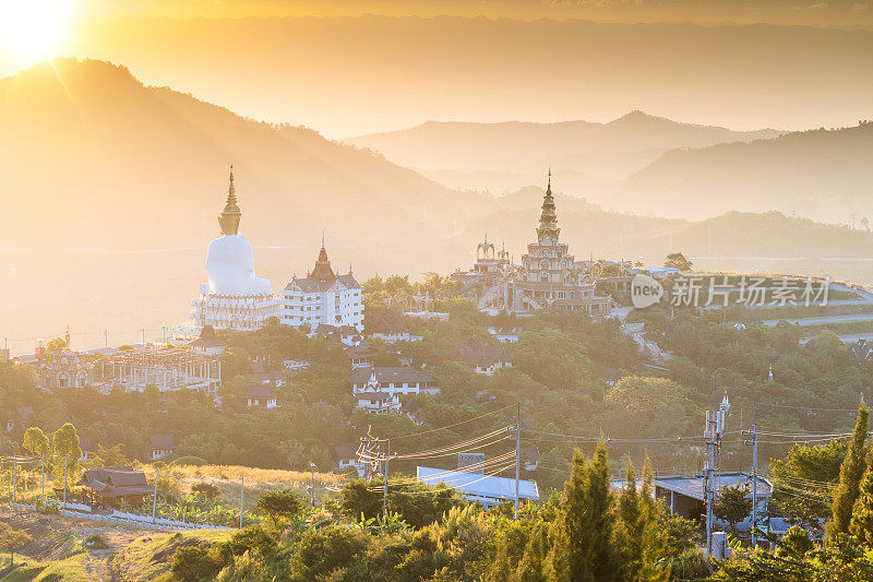 Wat Pha Sorn Kaew位于泰国的pechabun省